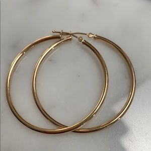 10kt yellow gold hoop earrings